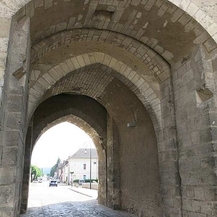 Photo de Portes de Sens et de Joigny de Villeneuve-sur-Yonne