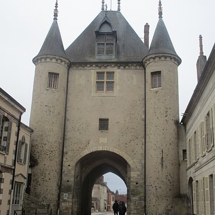 Photo de Portes de Sens et de Joigny de Villeneuve-sur-Yonne