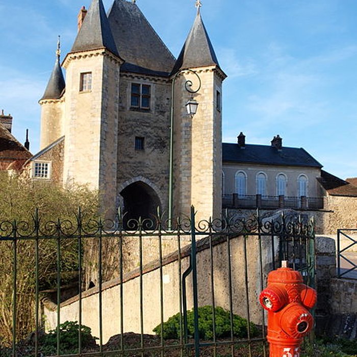 Photo de Portes de Sens et de Joigny de Villeneuve-sur-Yonne