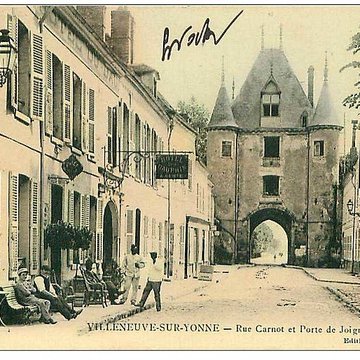 Portes de Sens et de Joigny de Villeneuve-sur-Yonne