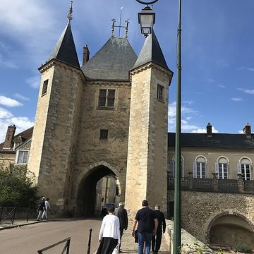 Portes de Sens et de Joigny de Villeneuve-sur-Yonne