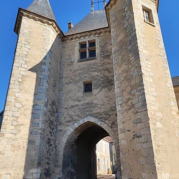 Portes de Sens et de Joigny de Villeneuve-sur-Yonne
