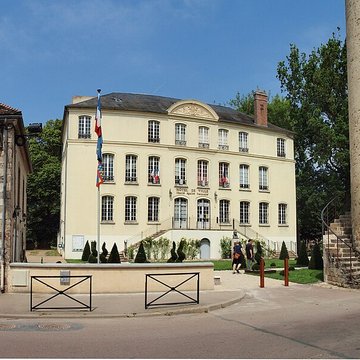 Portes de Sens et de Joigny de Villeneuve-sur-Yonne
