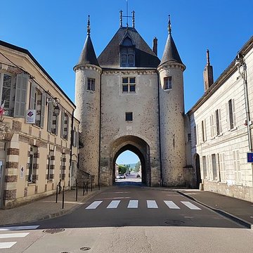 Portes de Sens et de Joigny de Villeneuve-sur-Yonne