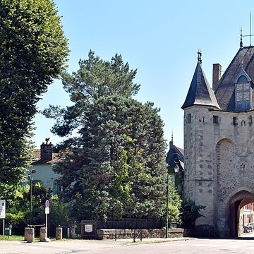 Portes de Sens et de Joigny de Villeneuve-sur-Yonne