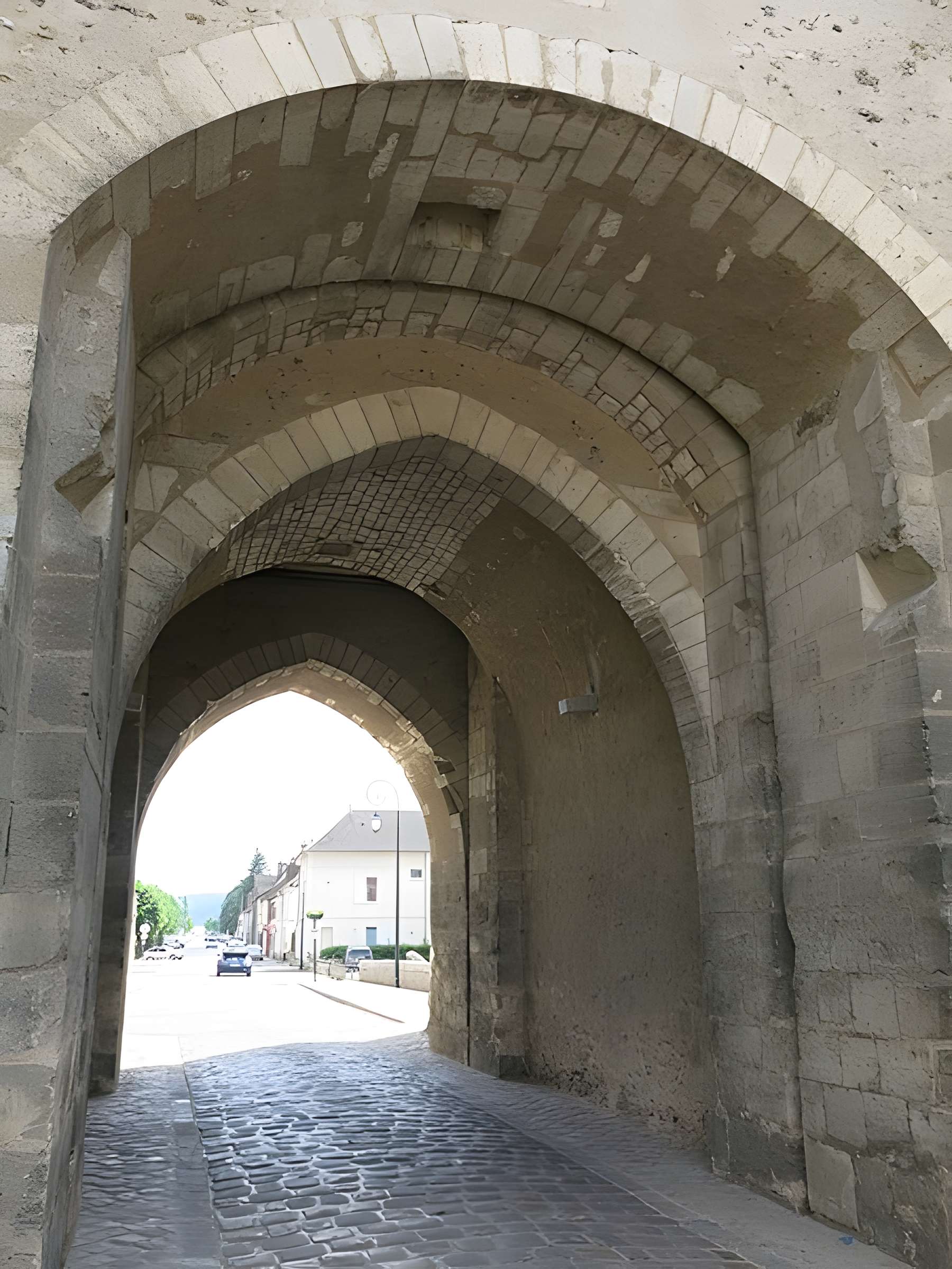 Portes de Sens et de Joigny de Villeneuve-sur-Yonne