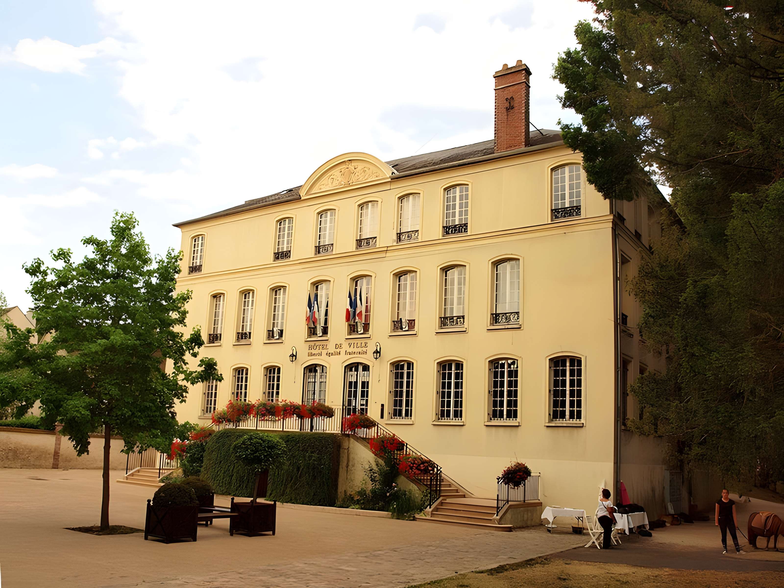 Portes de Sens et de Joigny de Villeneuve-sur-Yonne