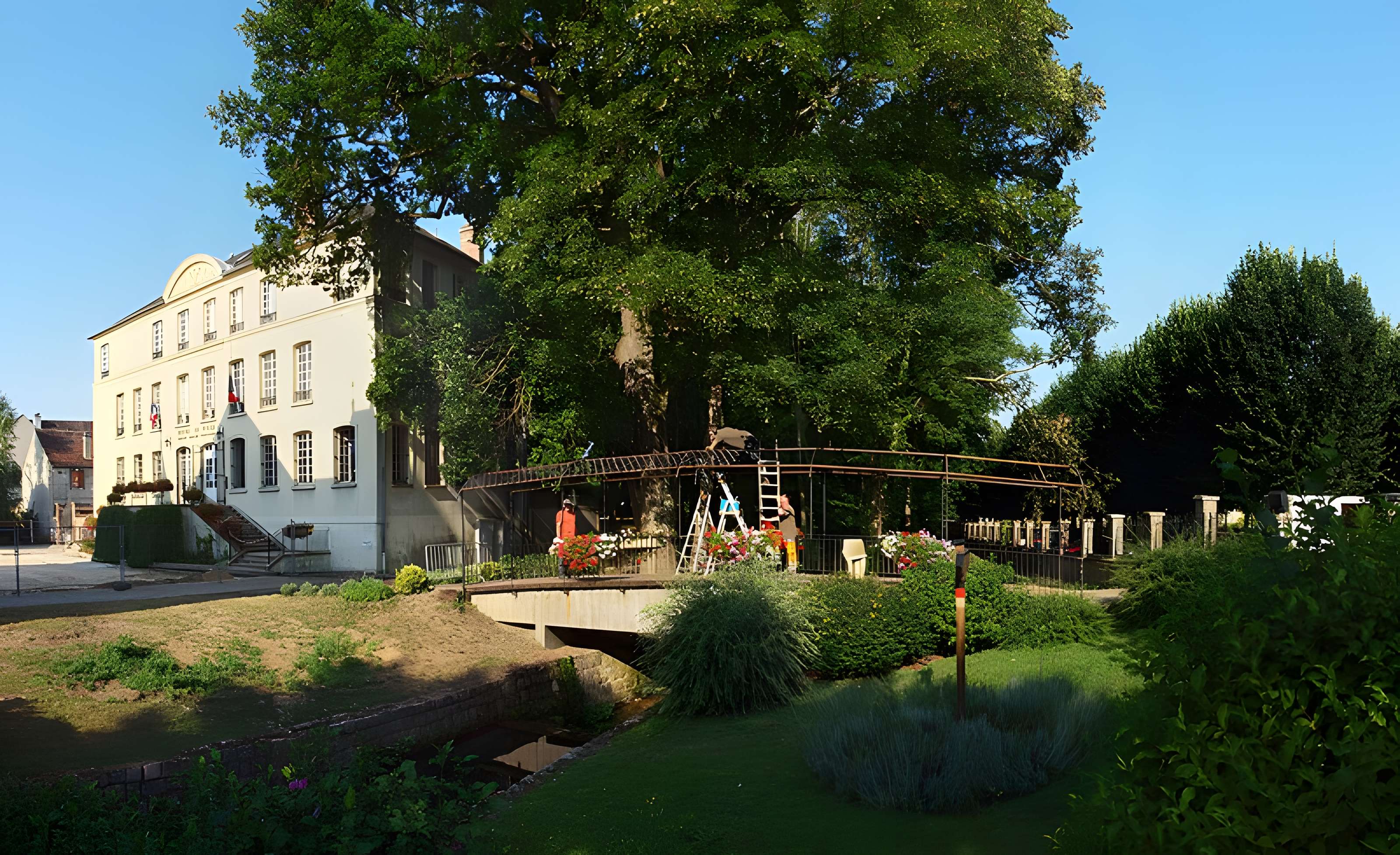 Portes de Sens et de Joigny de Villeneuve-sur-Yonne