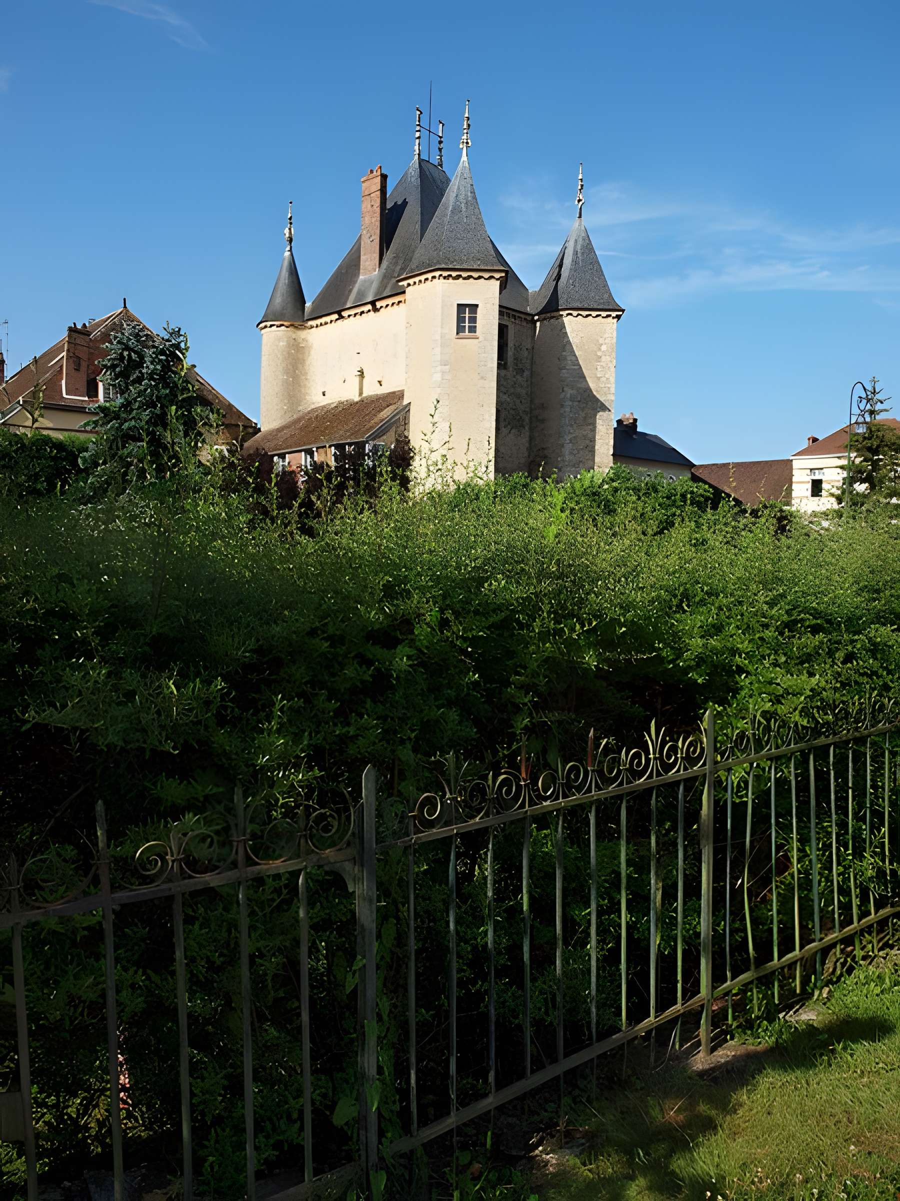 Portes de Sens et de Joigny de Villeneuve-sur-Yonne