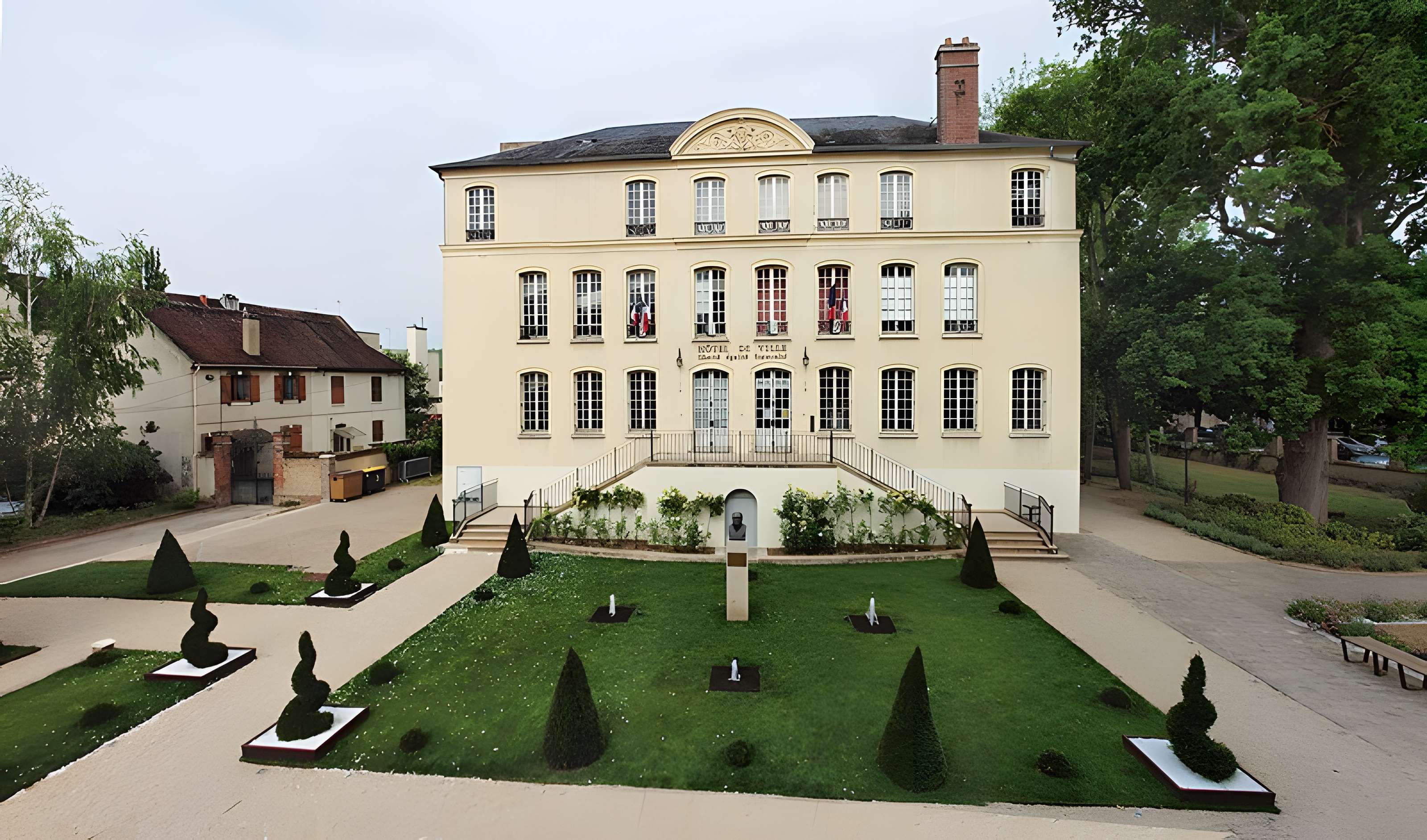 Portes de Sens et de Joigny de Villeneuve-sur-Yonne
