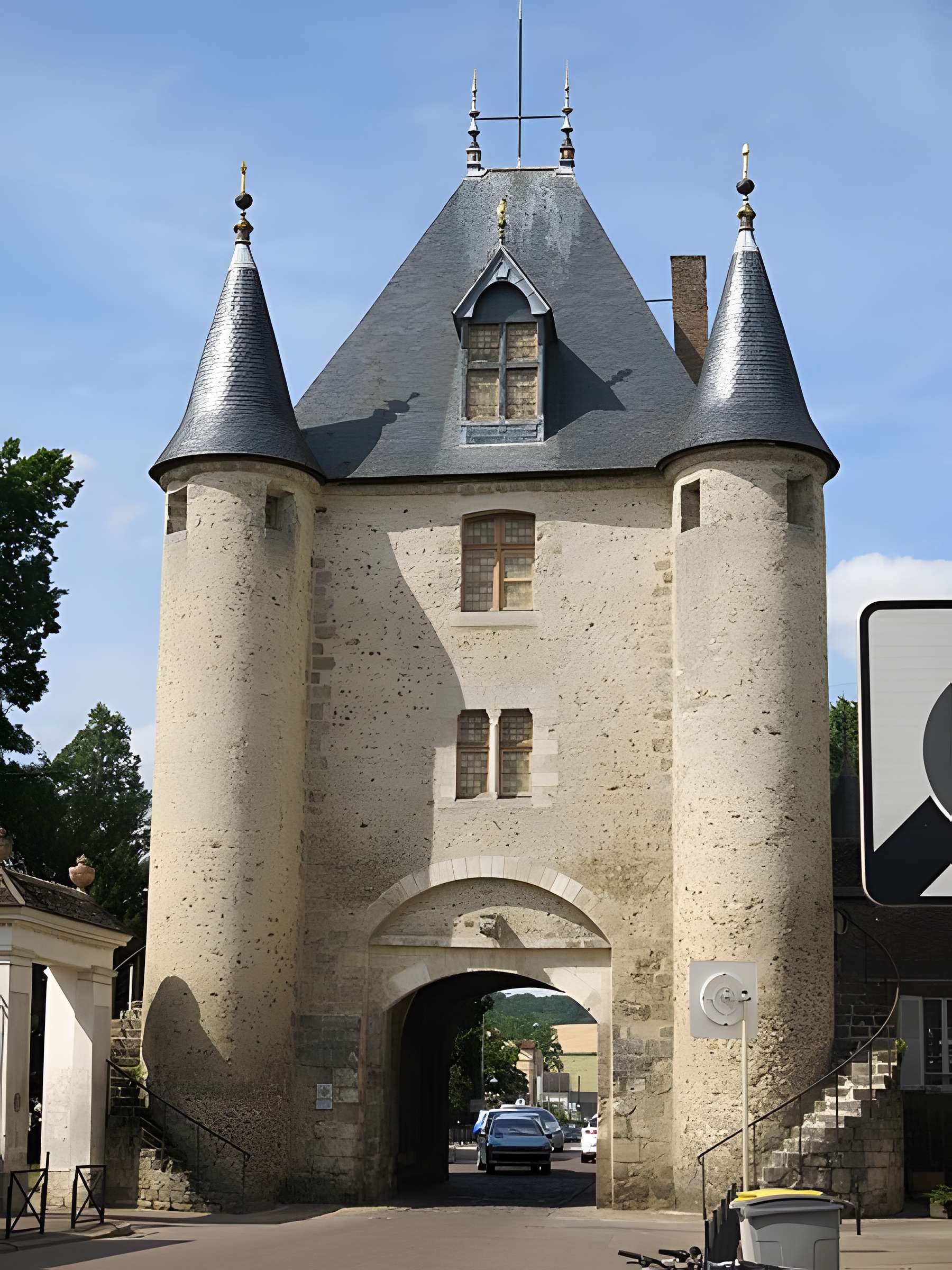 Portes de Sens et de Joigny de Villeneuve-sur-Yonne