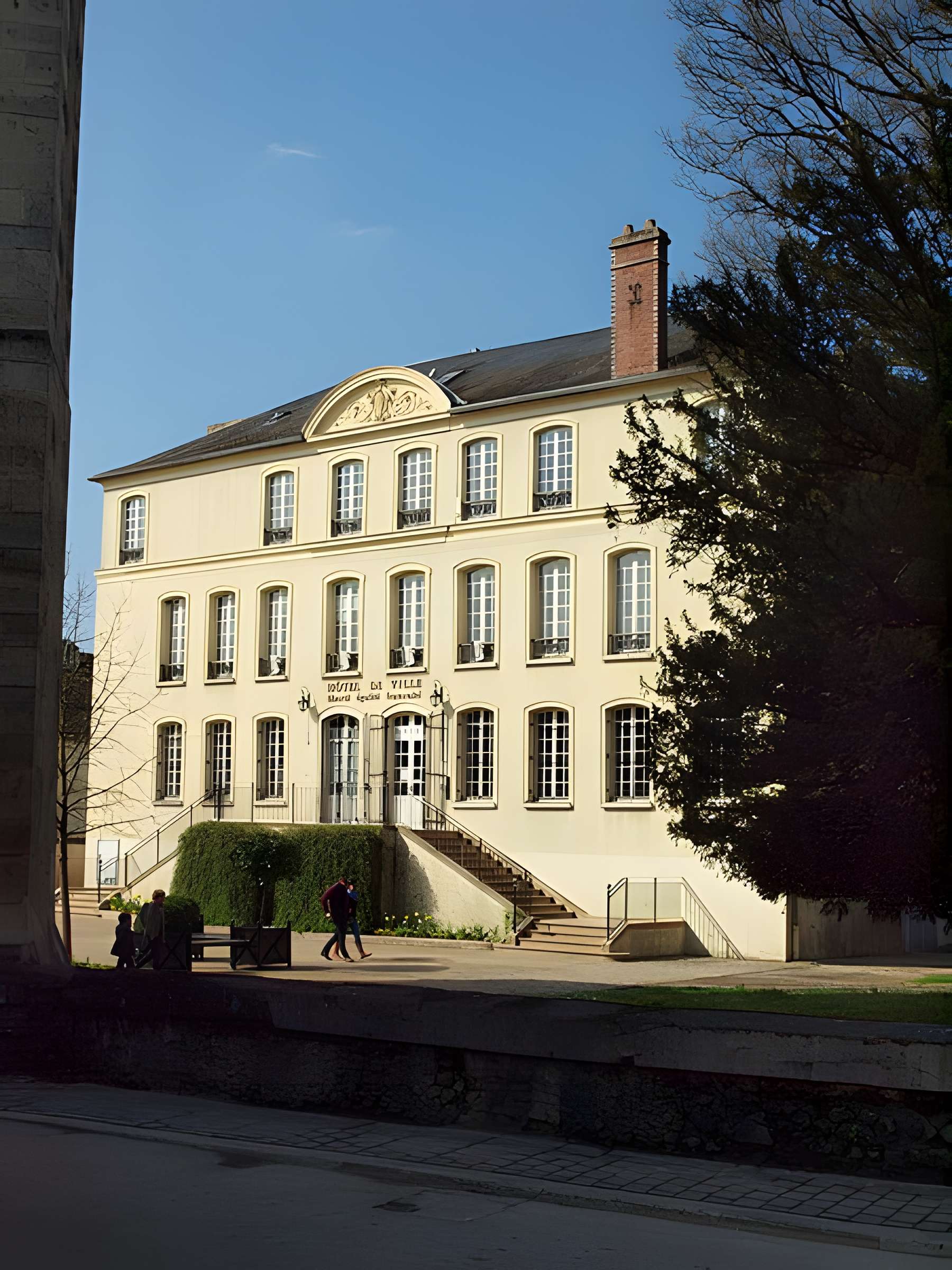 Portes de Sens et de Joigny de Villeneuve-sur-Yonne