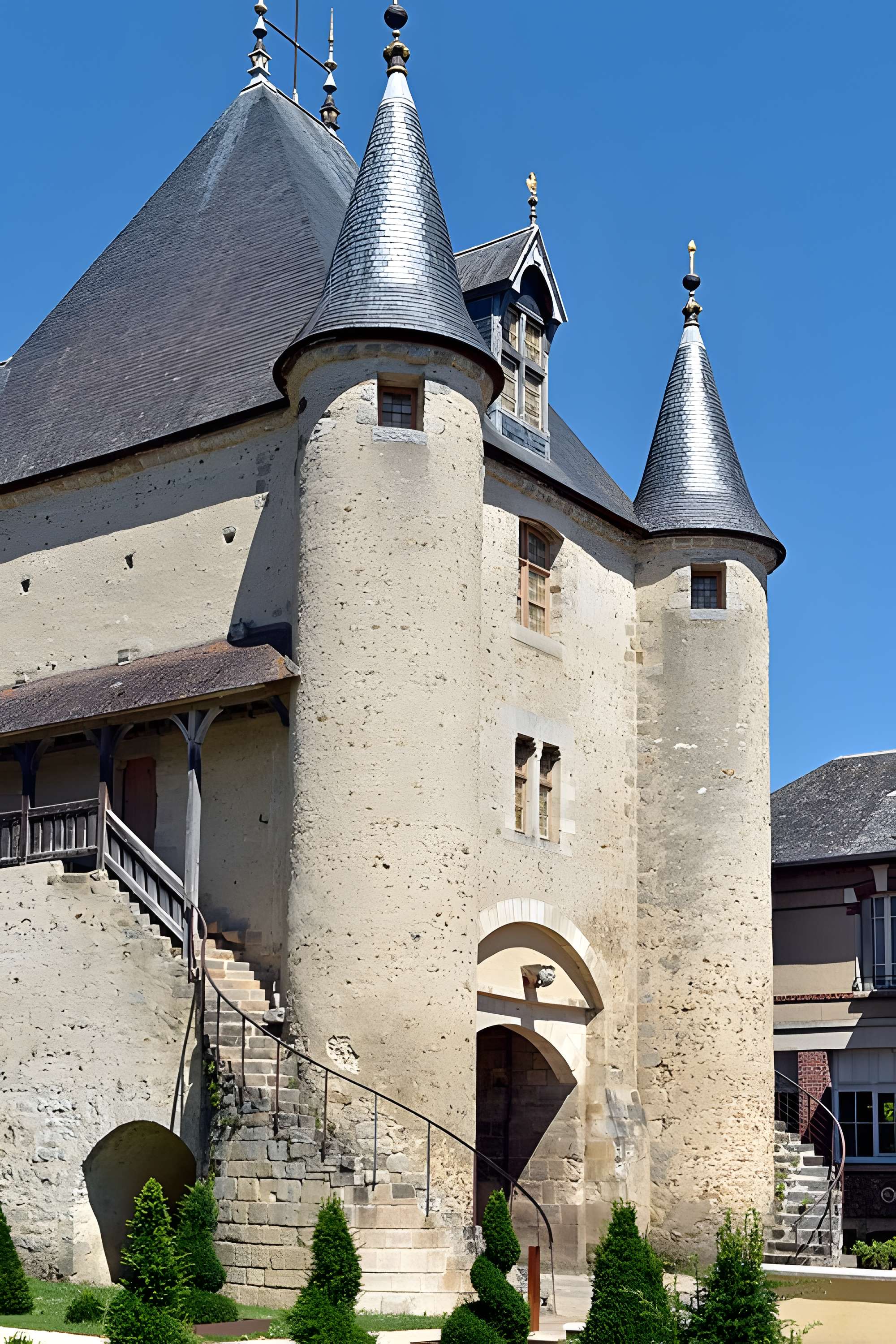 Portes de Sens et de Joigny de Villeneuve-sur-Yonne