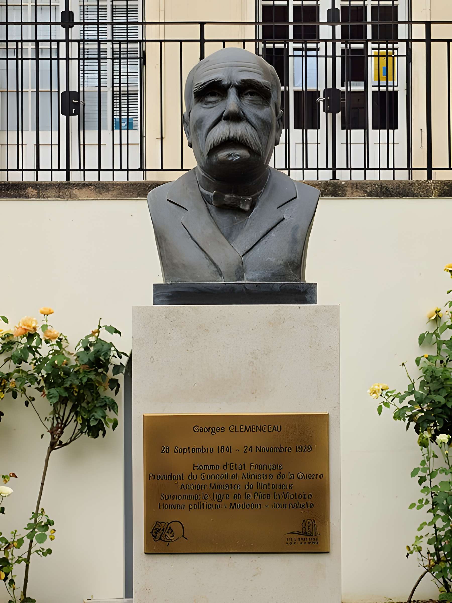 Portes de Sens et de Joigny de Villeneuve-sur-Yonne