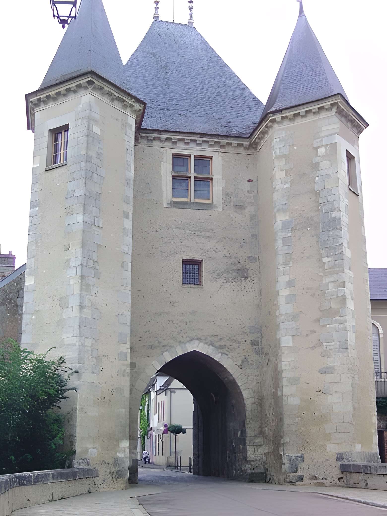Portes de Sens et de Joigny de Villeneuve-sur-Yonne 