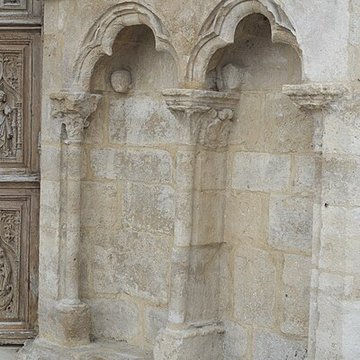 Prieuré de Saint-Thibault