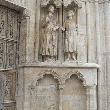 Prieuré de Saint-Thibault