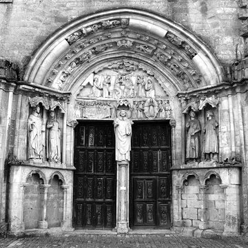 Prieuré de Saint-Thibault