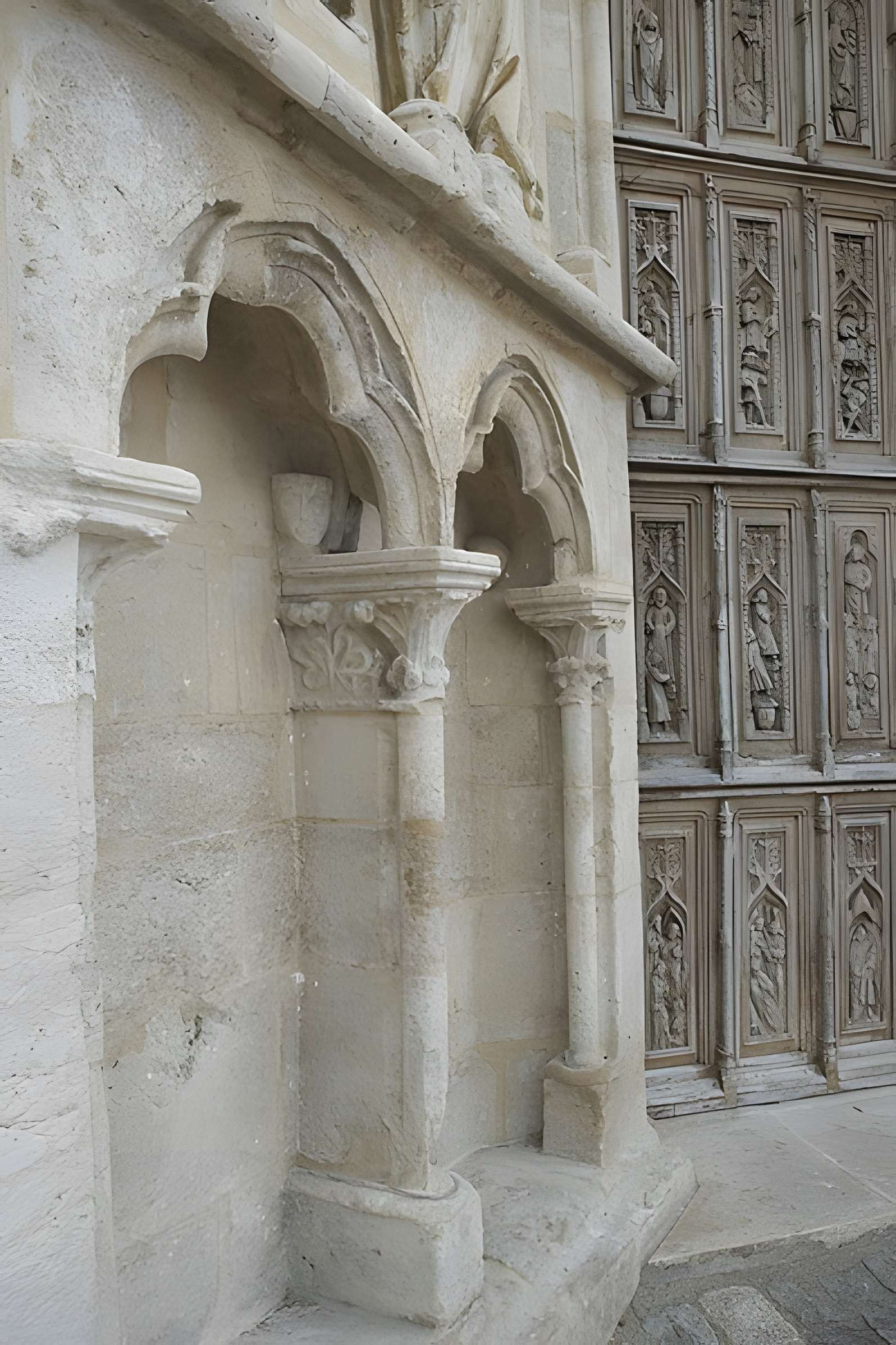 Prieuré de Saint-Thibault