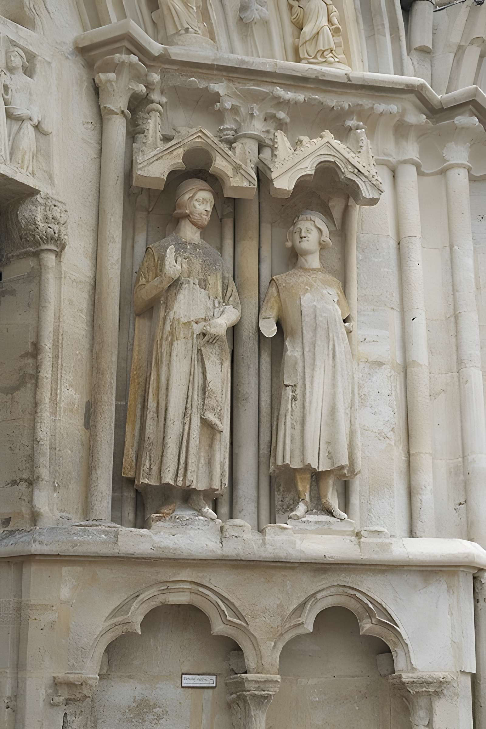 Prieuré de Saint-Thibault