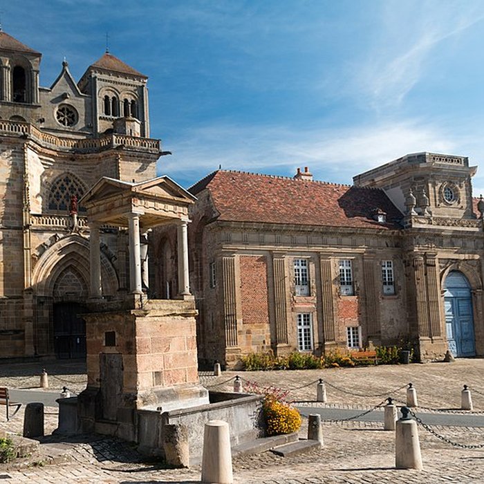 Photo de Prieuré Saint-Pierre-et-Saint-Paul de Souvigny