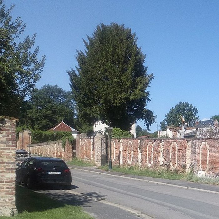 Photo de Château dHeilly également sur commune de Ribemont-sur-Ancre