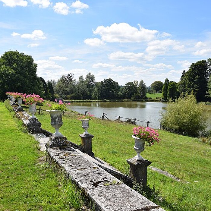 Photo de Château dHugémont