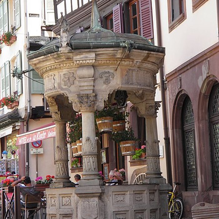 Photo de Puits à six seaux dObernai