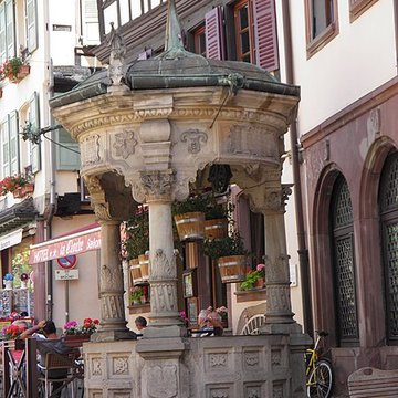 Puits à six seaux dObernai