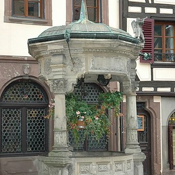 Puits à six seaux dObernai