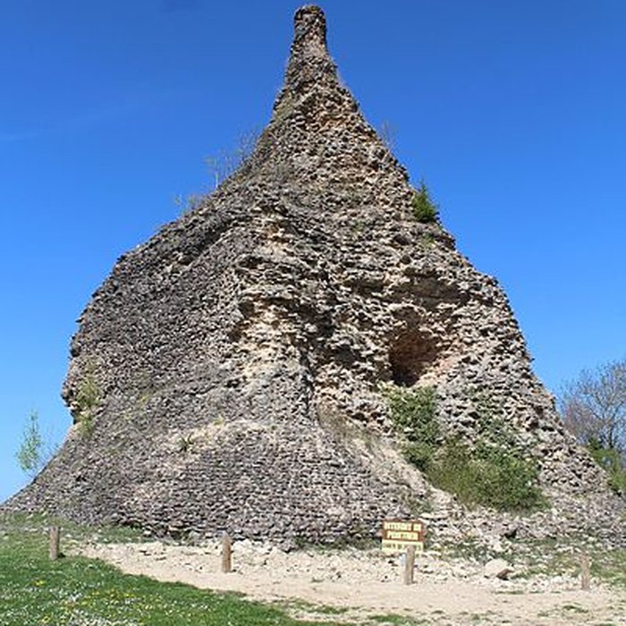 Photo de Pyramide de Couhard à Autun