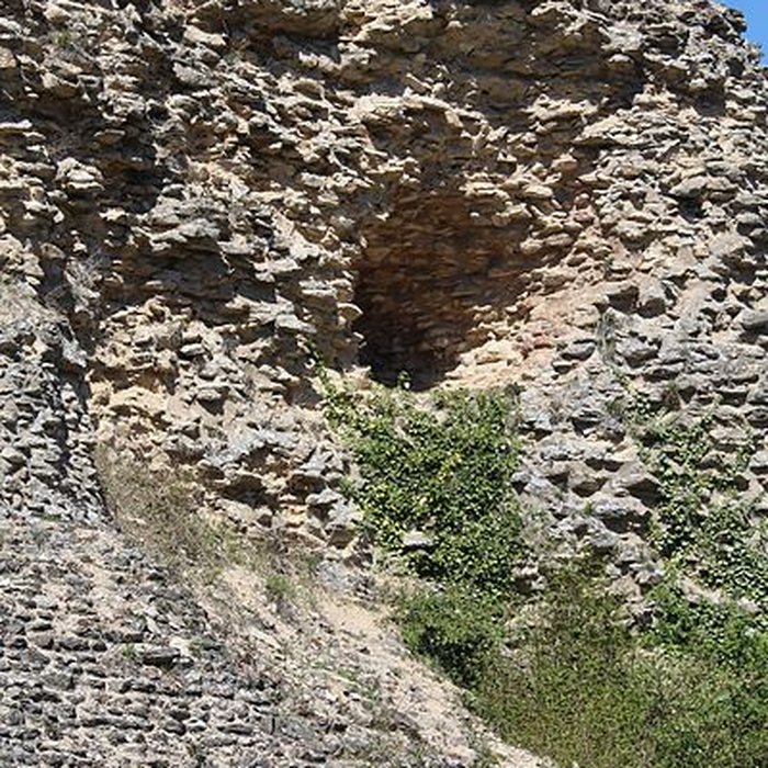 Photo de Pyramide de Couhard à Autun