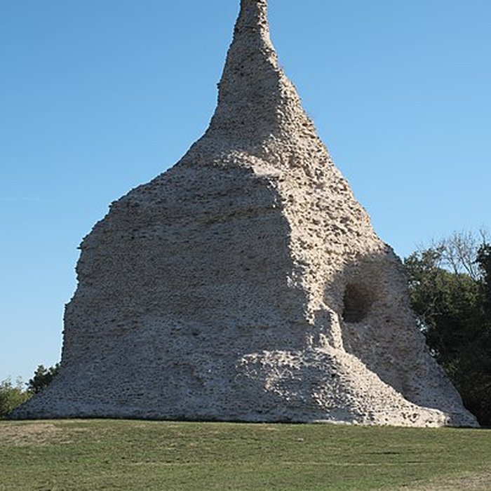 Photo de Pyramide de Couhard à Autun