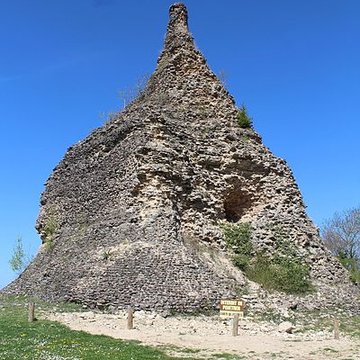 Pyramide de Couhard à Autun