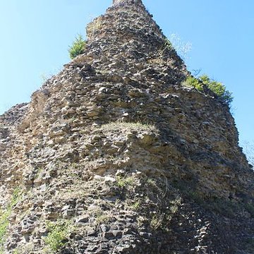 Pyramide de Couhard à Autun