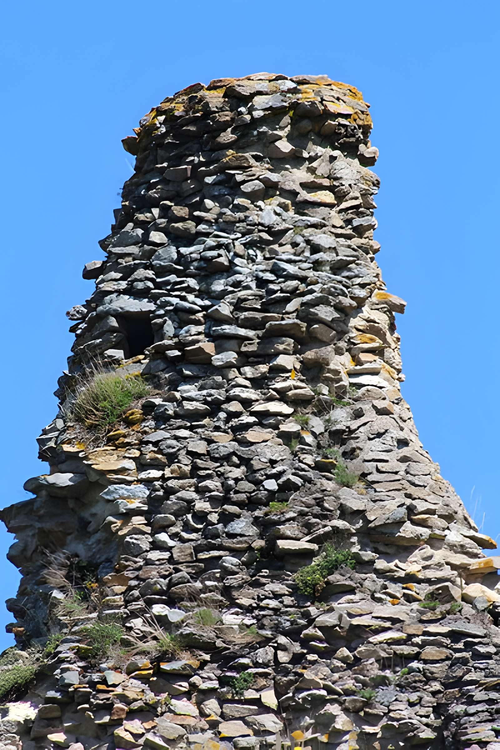 Pyramide de Couhard à Autun