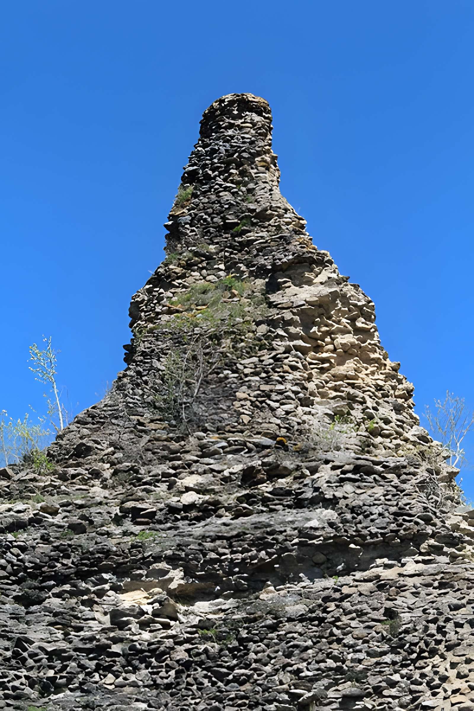Pyramide de Couhard à Autun