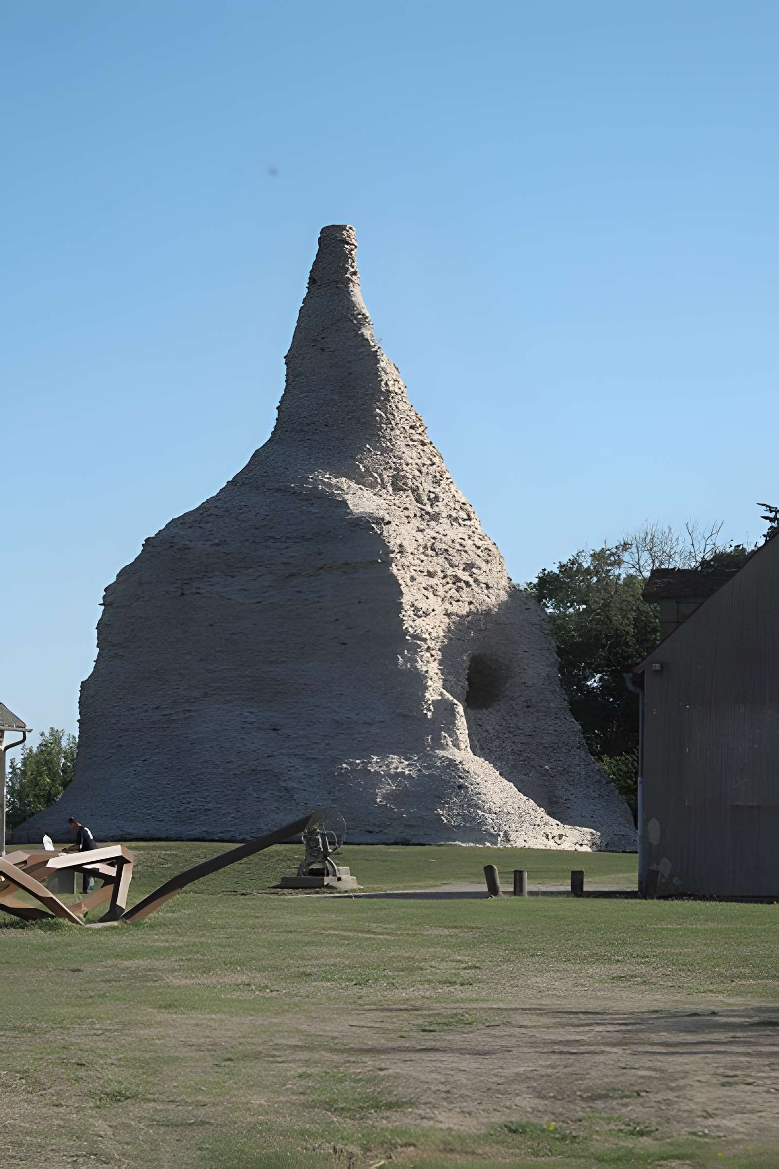 Pyramide de Couhard à Autun