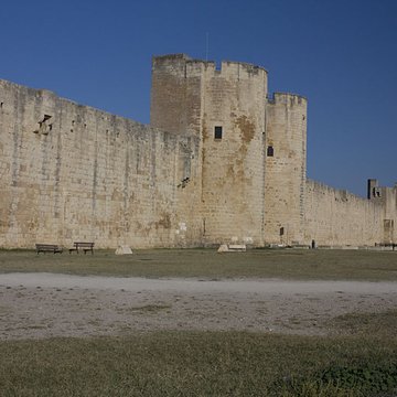 remparts d aigues mortes