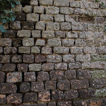 Aqueduc antique restes de l