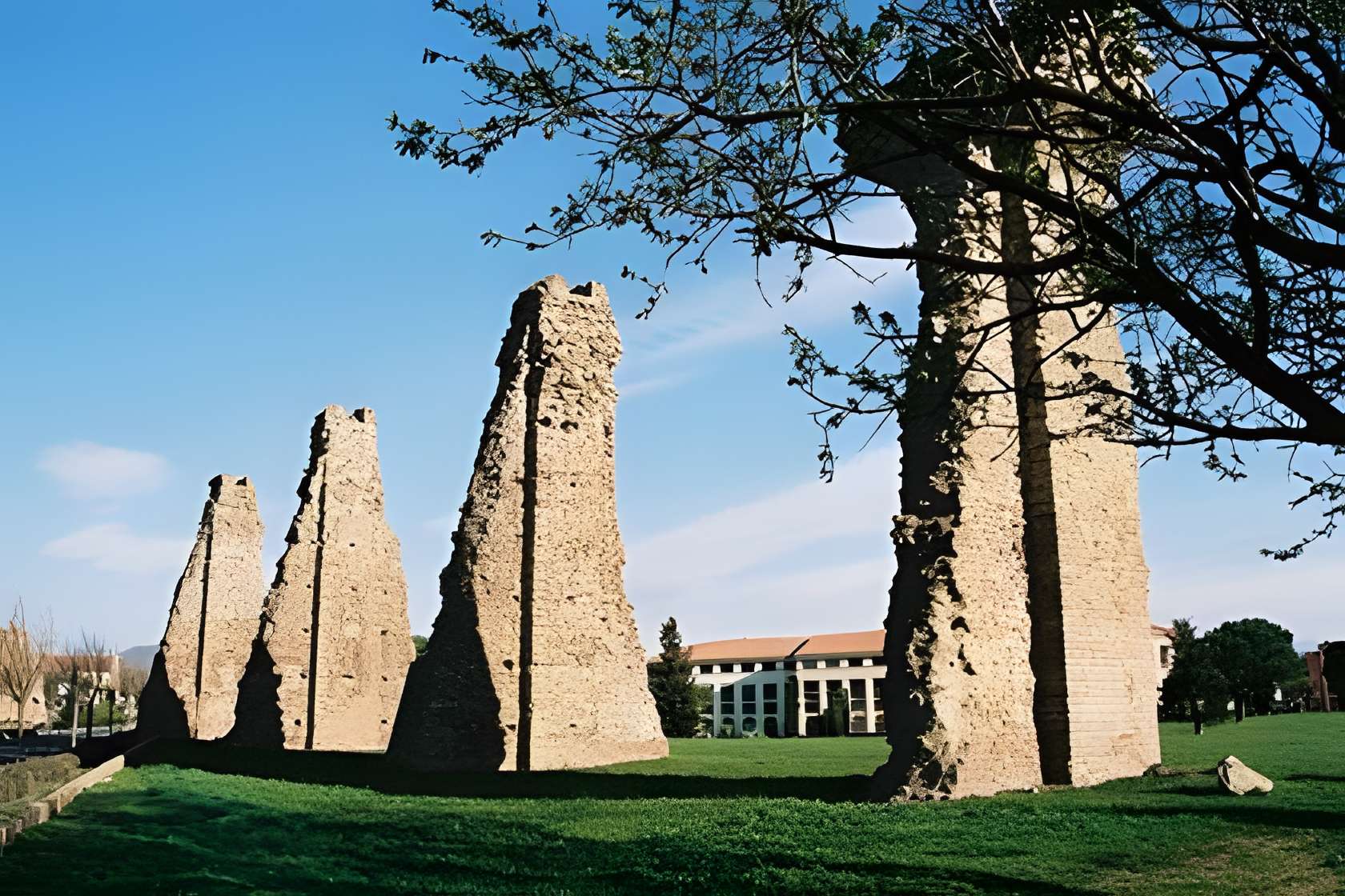 Aqueduc de Mons à Fréjus 