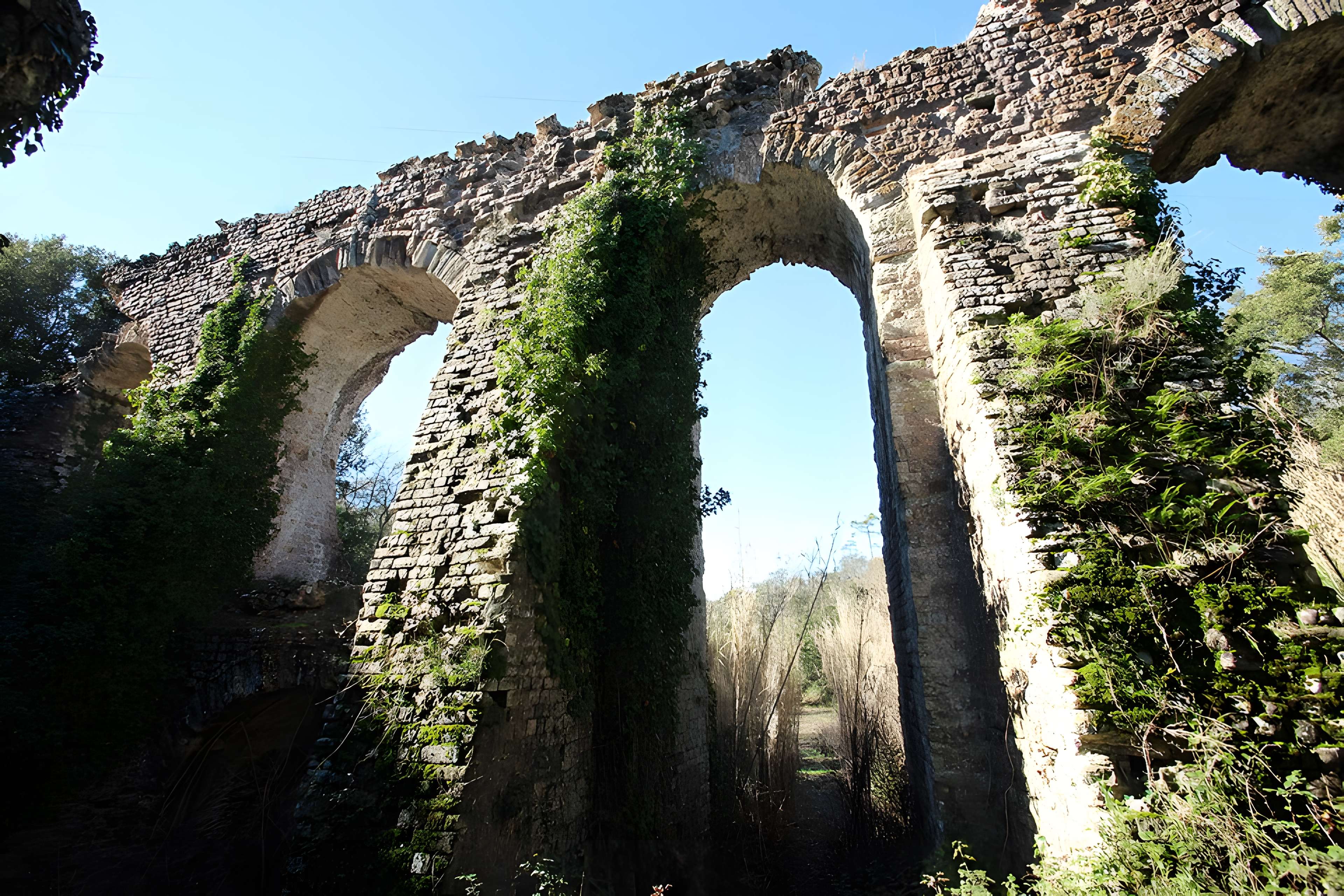 Aqueduc antique (restes de l')