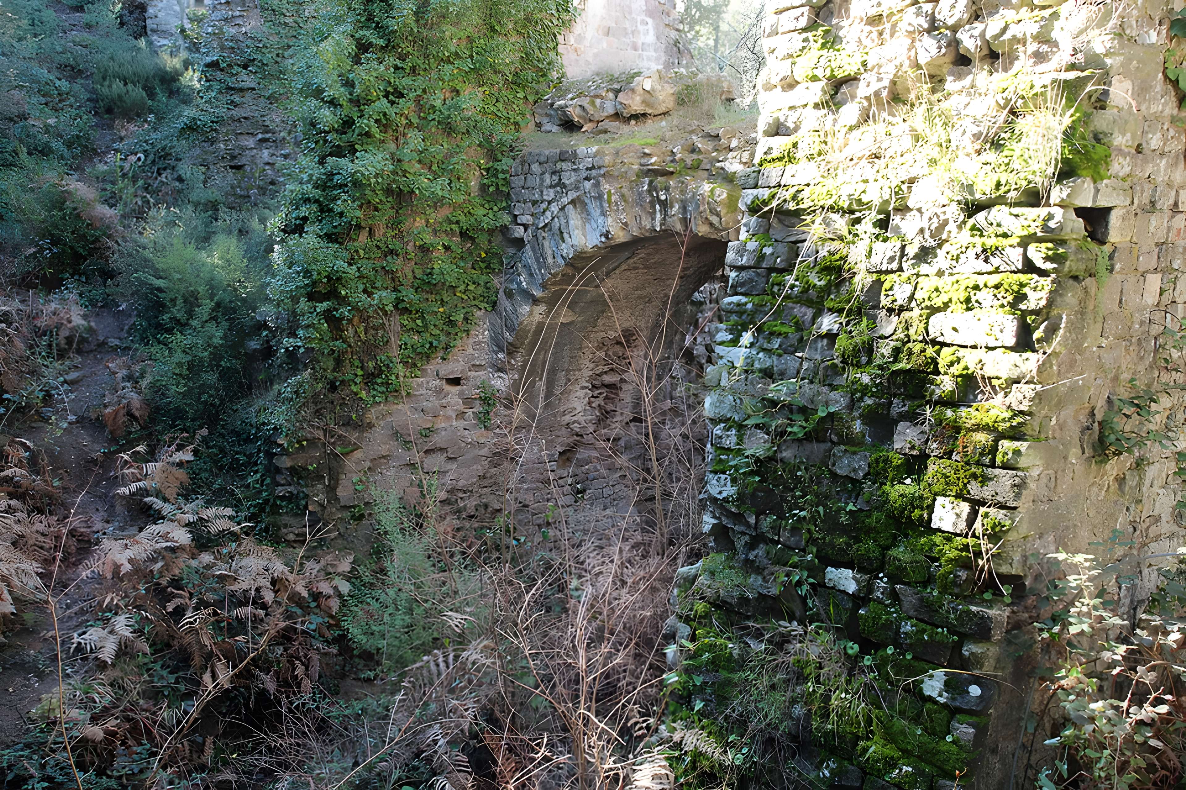 Aqueduc antique (restes de l')