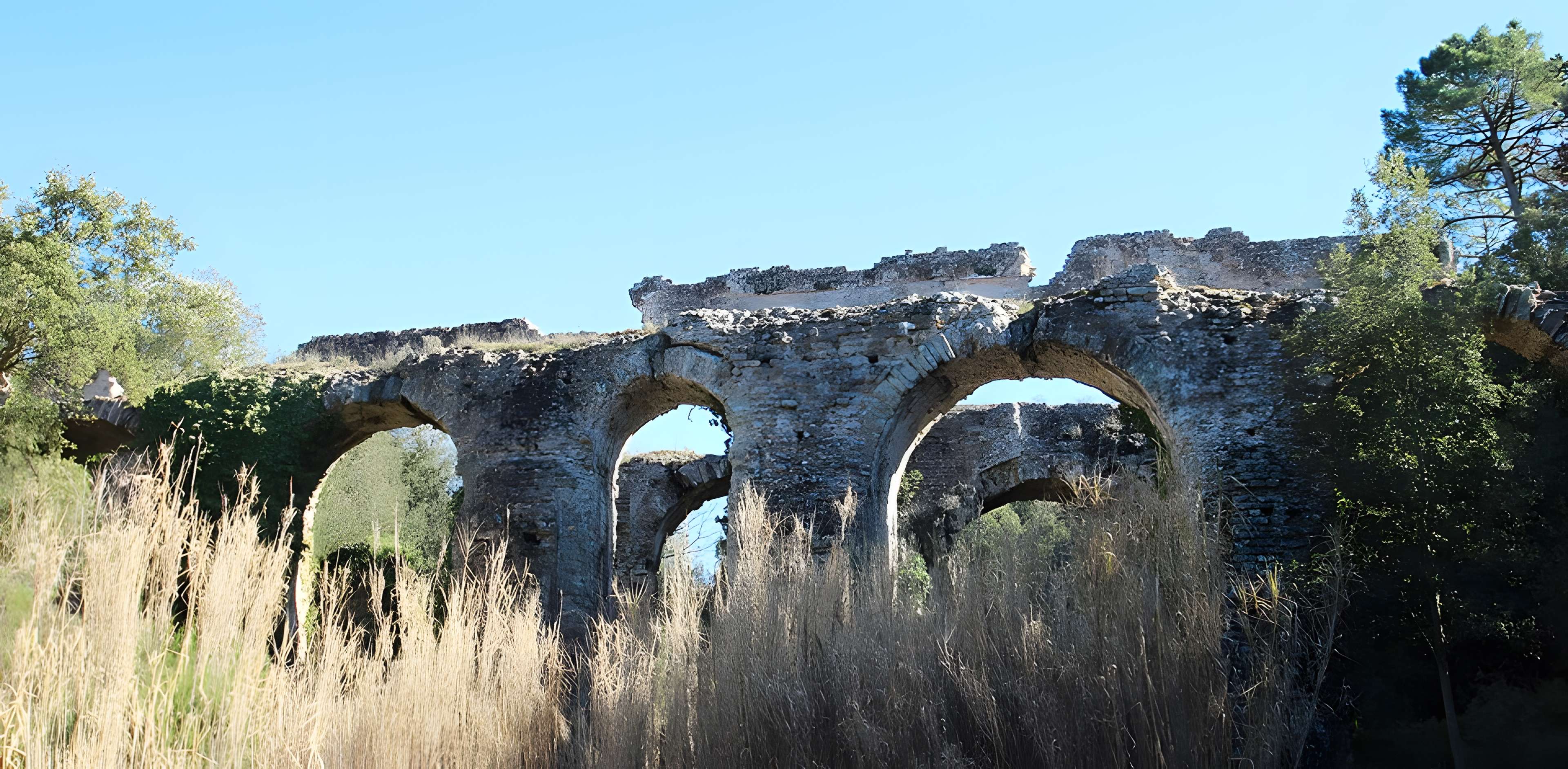 Aqueduc antique (restes de l')