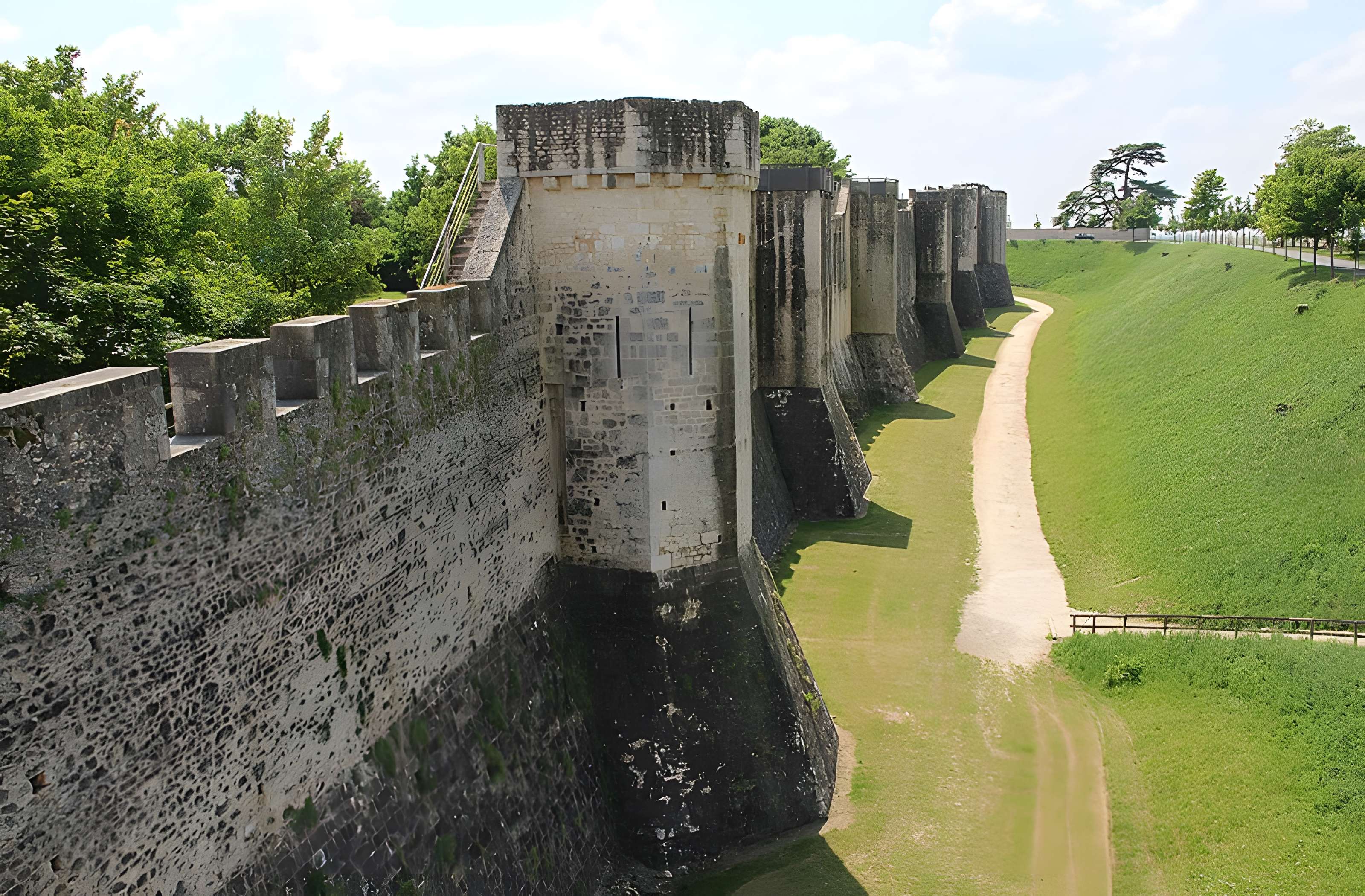 Remparts de Provins