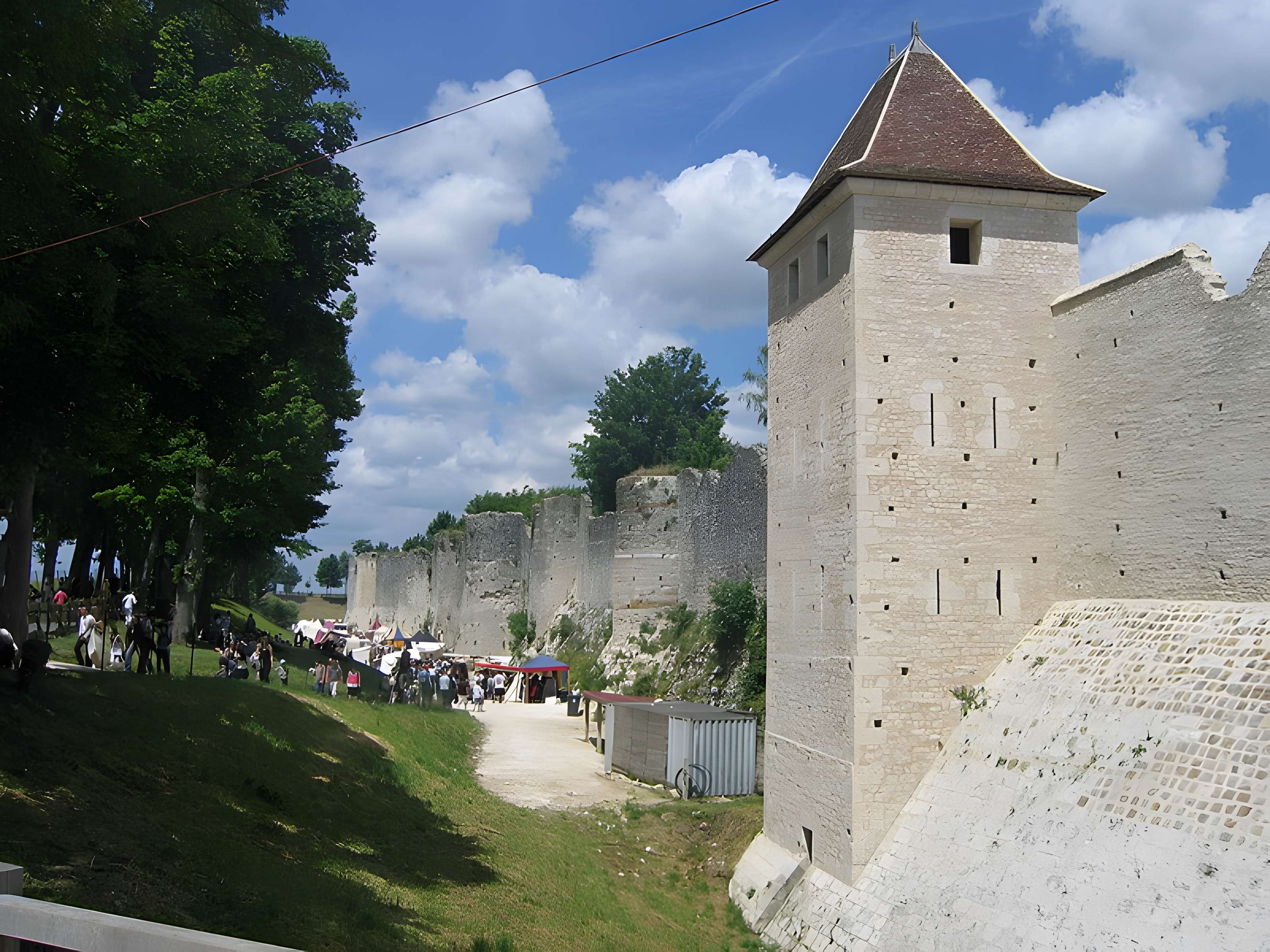 Remparts de Provins