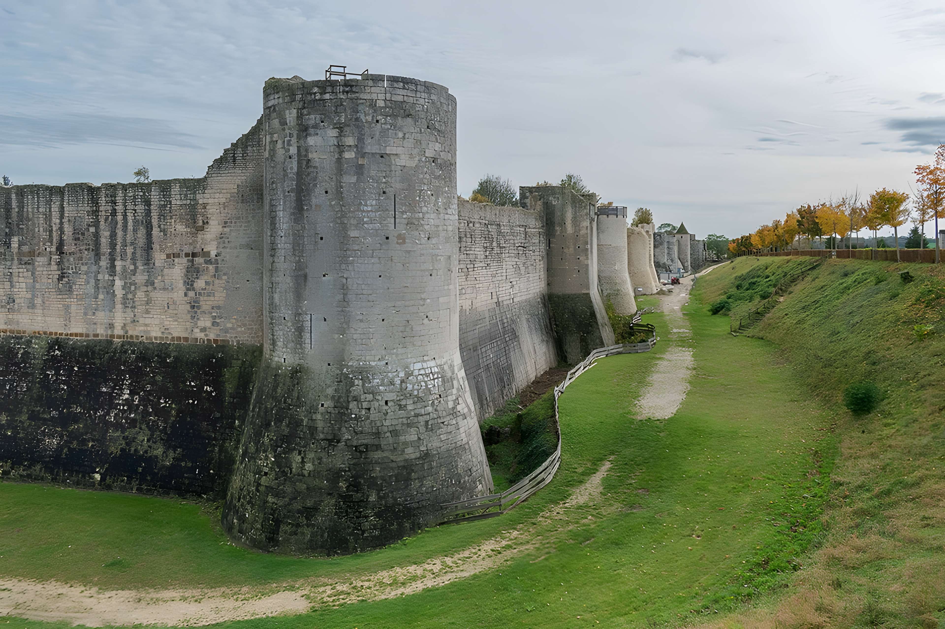 Remparts de Provins