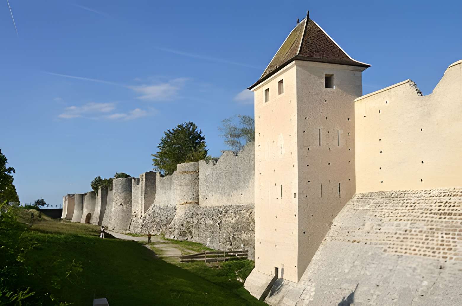 Remparts de Provins 