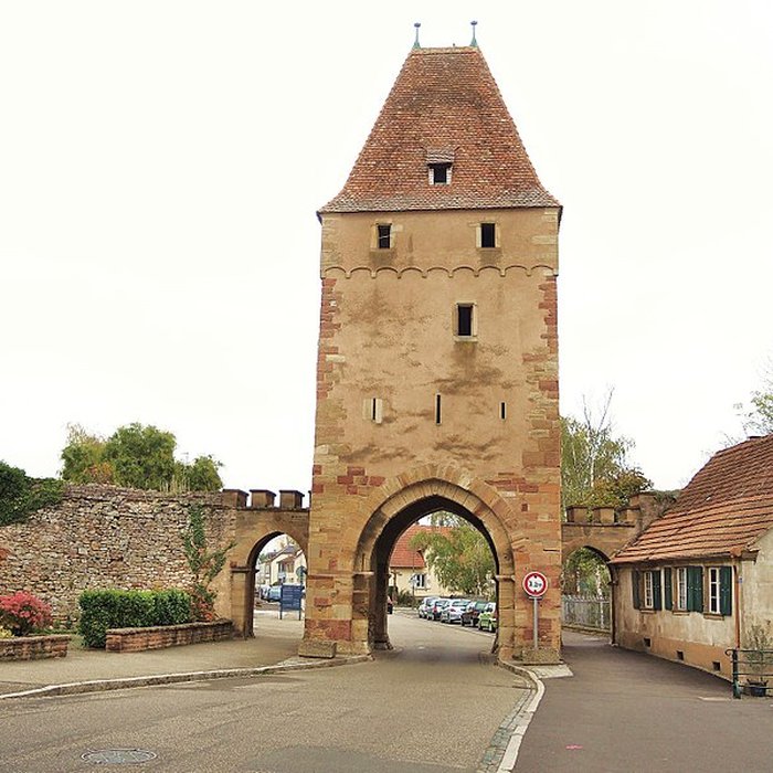 Photo de Remparts et quatre anciennes portes