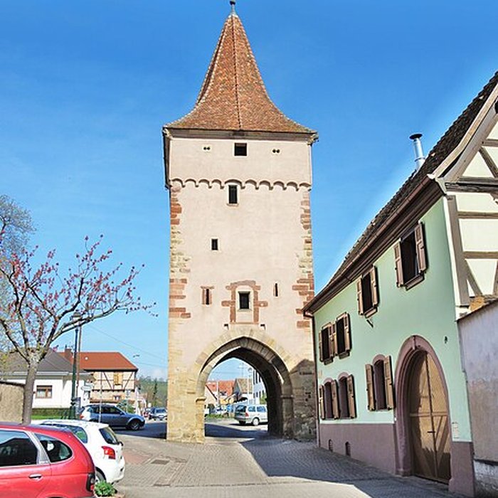 Photo de Remparts et quatre anciennes portes